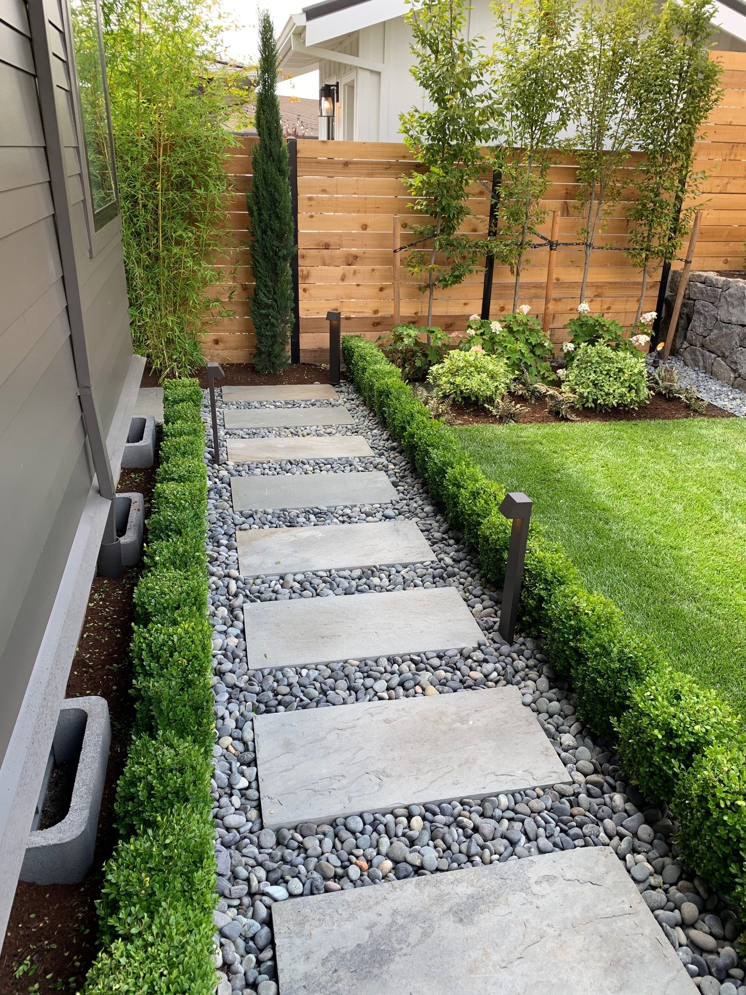 19 Stunning Walkway Ideas