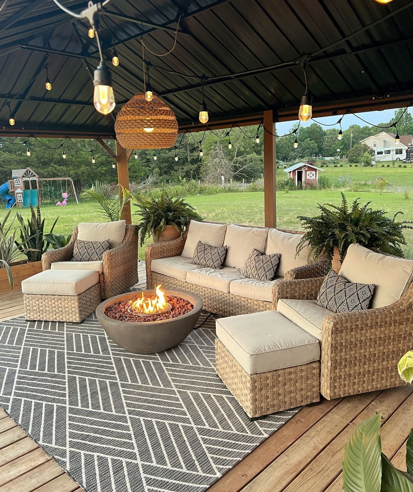 14 Stunning Pergola Setups to Transform Your Outdoor Space