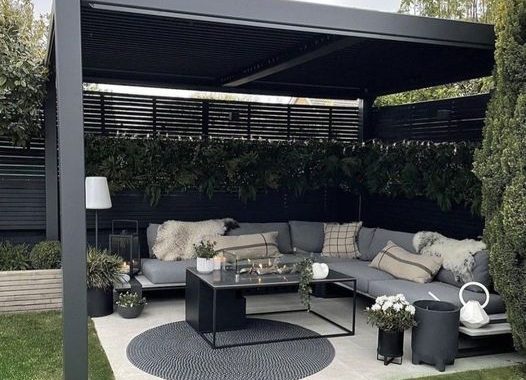 Upgrade Your Outdoor Space: 23 Beautiful Pergola Ideas