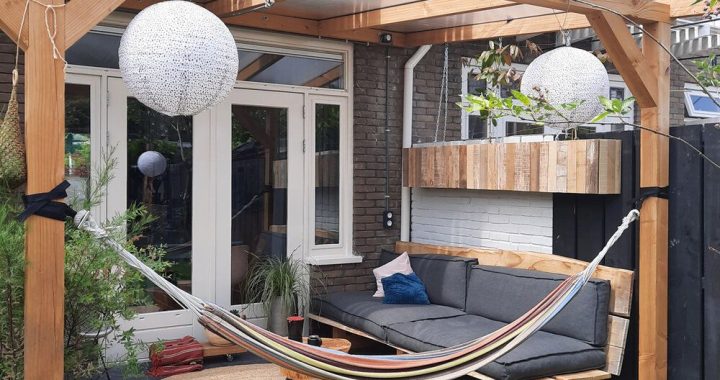 16 Amazing Pergola Designs for Your Backyard