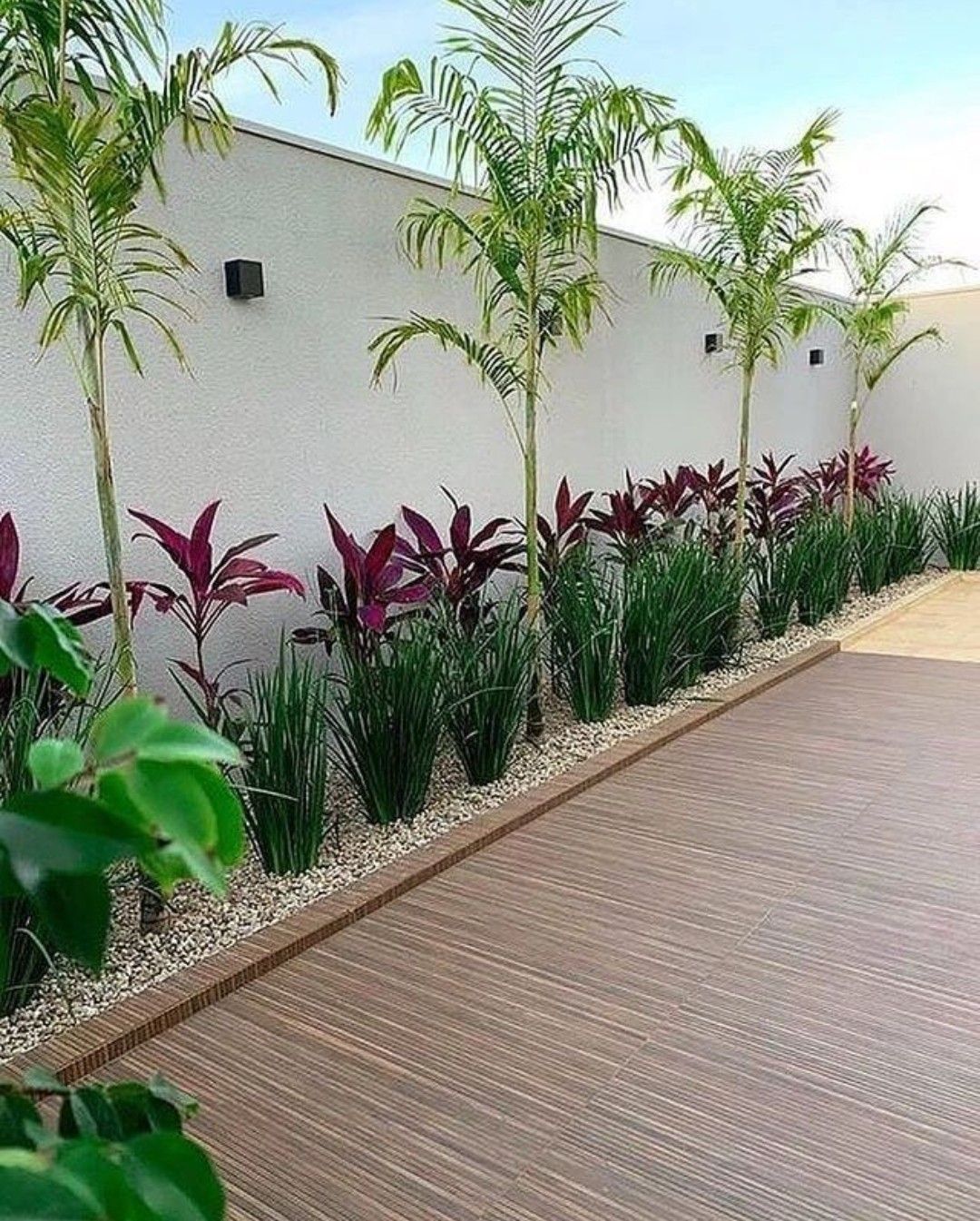 20 Creative Fence Ideas for Every Backyard