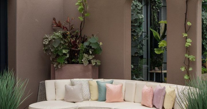20 Gorgeous Pergola Corner Ideas to Enhance Your Garden