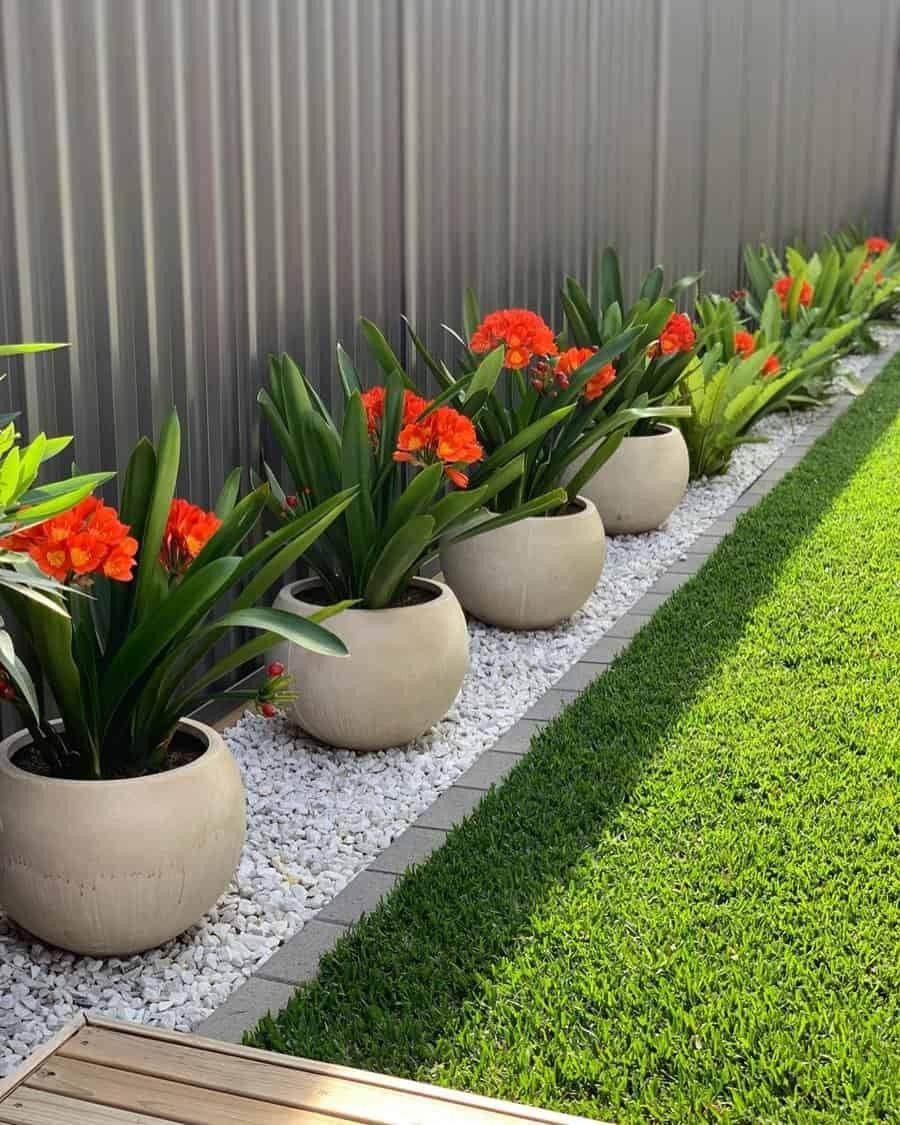 23 Fence Decor Ideas to Elevate Your Yard 23 Fence Decor Ideas to Elevate Your Yard