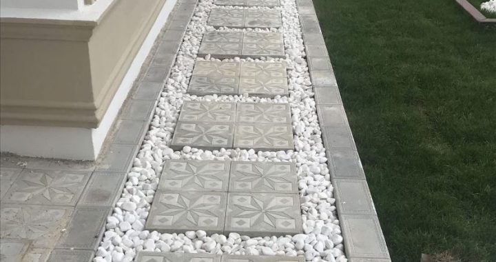 23 Beautiful Walkway Designs for a Charming Garden Path