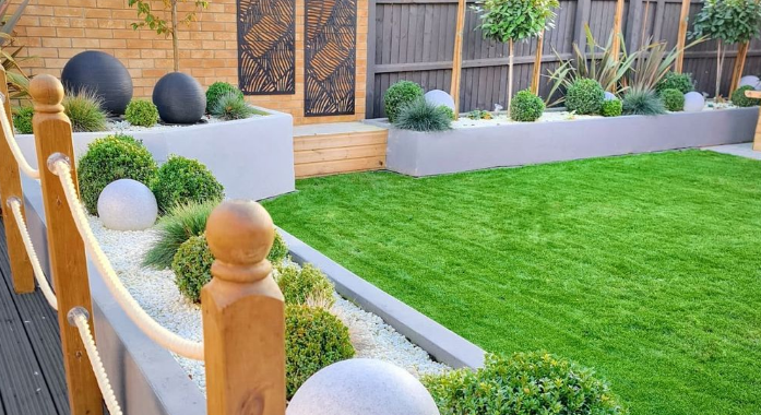21 Fence Ideas to Elevate Your Outdoor Space