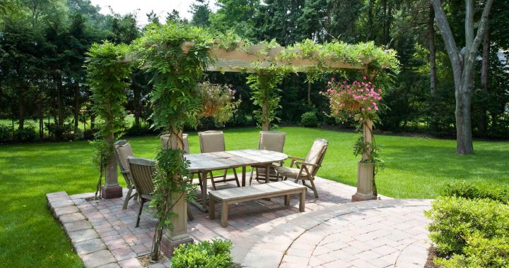 Upgrade Your Backyard with These 27 Inspiring Pergola Ideas