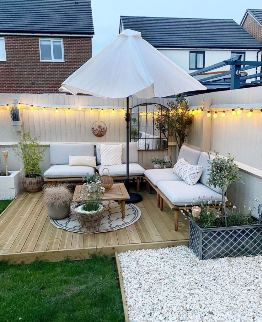 33 Outdoor Seating Ideas to Wow Your Neighbors
