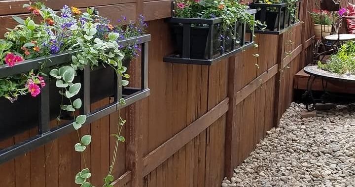 27 Creative Fence Decoration Ideas to Inspire You