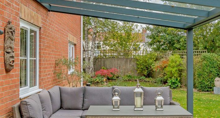 15 Stunning Pergola Designs That You’ll Like