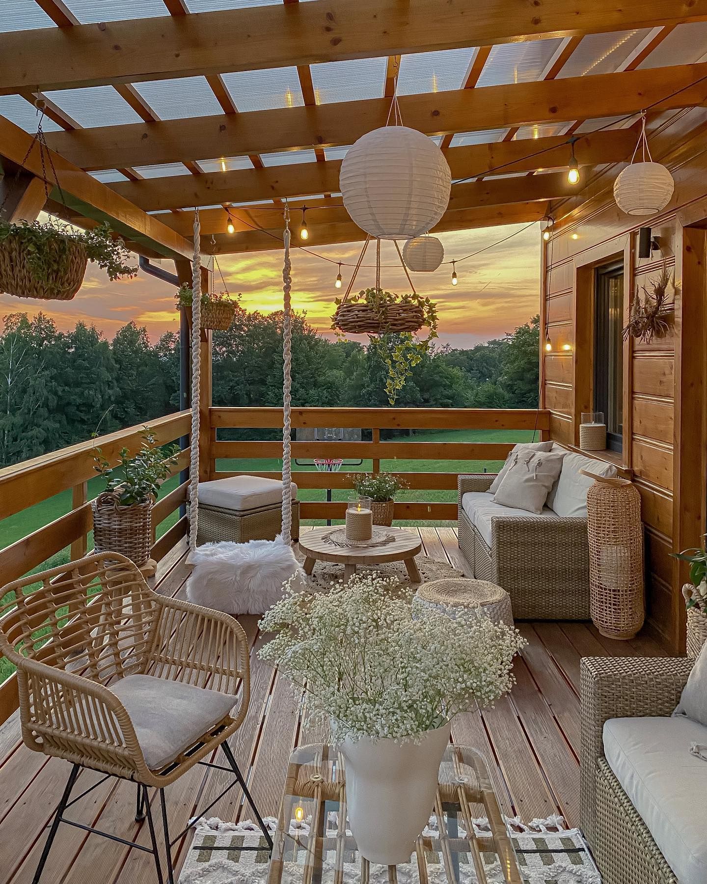 24 Beautiful Pergola Decor Ideas